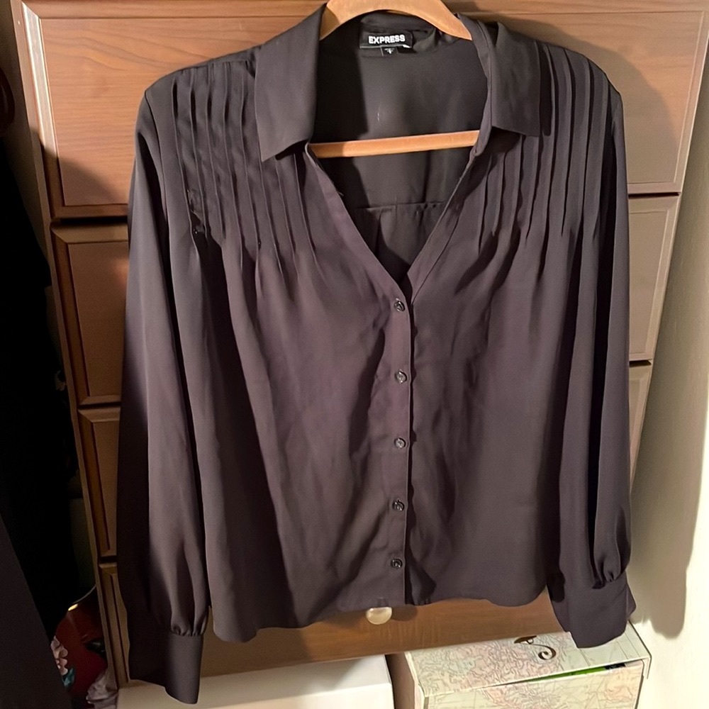 Express Black Long Sleeve V-Neck Blouse with Balloon Sleeves